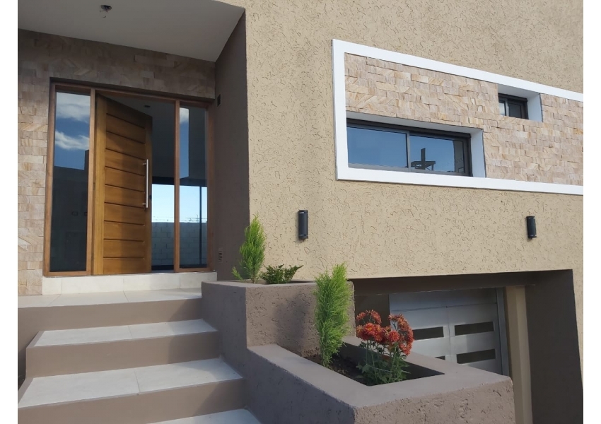 Vendo Duplex A Estrenar - 3 Dorm - Lomas De Manantiales