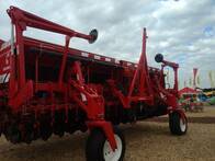 Sembradora de Grano Grueso Nueva Crucianelli 7035