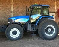 Tractor New Holland  TM 7040 