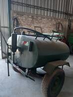 Acoplado Tanque De 1.100 Litros