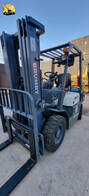 Autoelevador Brumby Brfd 25