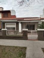 Casa En Venta - 2 Dormitorios - Rosario - Garay 2600