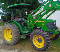 Tractor John Deere 5425 Doble Tracción 90 Hp