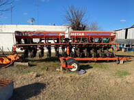 Sembradora Metar, Auto Trailer, 12 Surcos A 52 Cm.