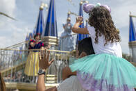 Tickets Para Parques Temáticos de Disneyland Resort ¡4 días + 1 de regalo! 