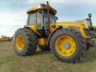 Tractor Pauny 280A,con 2628Hs,año 2013,centro Cerrado.