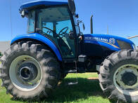 Vendo Tractor New Holland 5.110. Mod 2013