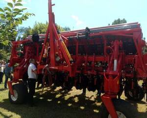 Sembradora 2126 Con Kit Neumatico Precision Planting