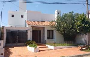 Vendo Casa 3 Dorm. En B. Colinas De Velez Sarsfield