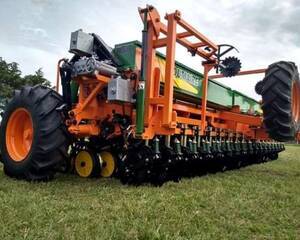 Sembradora Combinada Dumaire 710