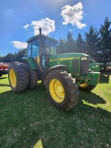 Tractor John Deere 7810