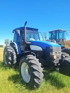 Tractor New Holland TM 7020