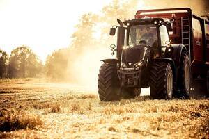 Tractor Valtra S 354 - Caja CVT