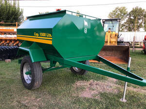 Acoplado Tanque 1500L Ambroggio