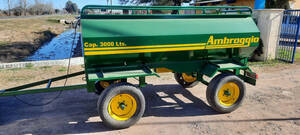 Acoplado Tanque 3000L Ambroggio
