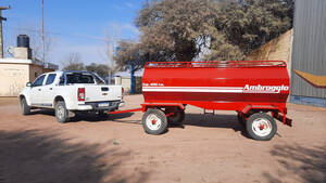 Acoplado Tanque Chapa 4000L Ambroggio