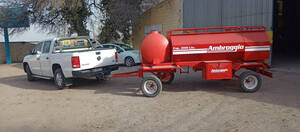 Acoplado Tanque Combinado 2000L, 750L Baulera Ambroggio