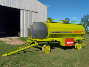 Acoplado Tanque Combinado 3000L Más 750L Agua Ambroggio