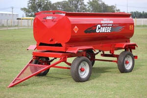Acoplado Tanque Conese 3.000 Lts - Correa