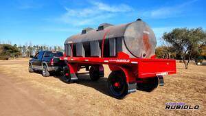Acoplado Tanque De Apoyo P/ Fumigadora. 8000 Lts Cp1015