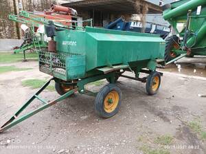 Acoplado Tanque 2 ejes 3000 Lts C/ Bomba 12 Vol y Filtro