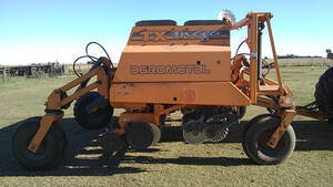 Agrometal Tx Mega 9-52 Doble Fertilización 2002