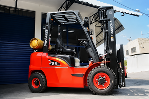 Autoelevador Hangcha Nafta GLP - Serie X 2.5 TN Trip Torre