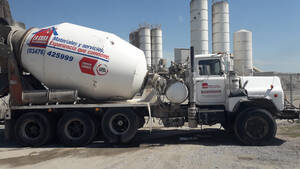 Camión Mack Dm 690 S Mixer