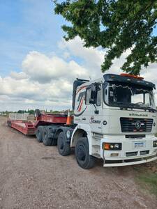 Camión Shacman F2000 8X4 2015