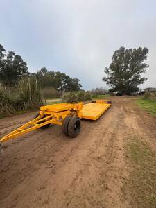 Caretón Playo Agrícola 5 TN – Sistema Hidráulico de Nivelac