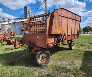 Carro Forrajero Mainero B 370 De 14 M3 Con Acarreardor