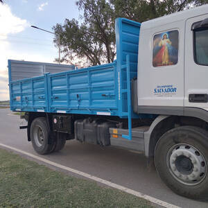 Carrocería B. Volcable Para Camión Guajardo Y Linares