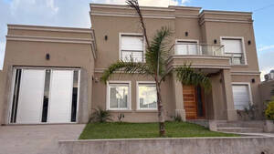 Casa 4 Dormitorios Juan B. Justo 200 - Ramallo