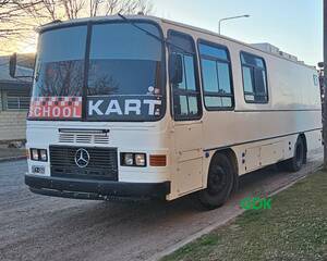 Colectivo Mercedes Benz Motor 15/18.