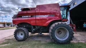 Cosechadora Case IH 7088 Año 2011 + Drapper Piersanti 35 pies 2020 