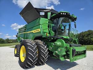 COSECHADORA JOHN DEERE X9 1100 AÑO 2022 CON DRAPER HD50F