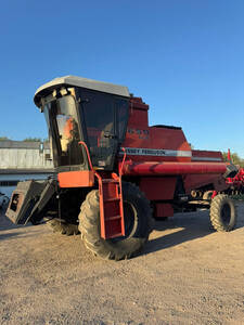 Cosechadora Massey Ferguson 5650