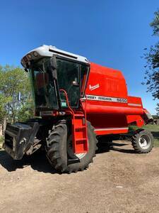 Cosechadora Massey Ferguson 5650  2003 + Plataforma 19 pies