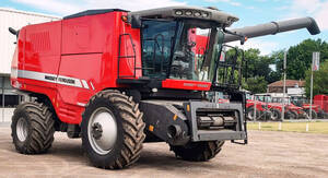 Cosechadora Massey Ferguson 9895 Disponible