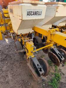 Cuerpos completos de Ascanelli RS 2000. 