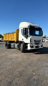 Cursor 330 Chasis C/cabina