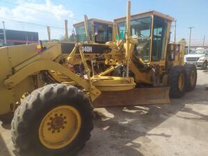 Excavadora Caterpillar 140H