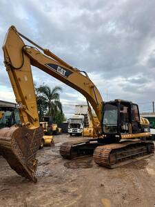 Excavadora Caterpillar 320