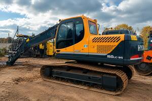 Excavadora Hyundai R160LC-9S Robex (2016) | 11.864 Hs |