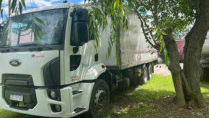 F Cargo 1723 6X2 C/fur Term-Equ Frio Y Plataforma Carga