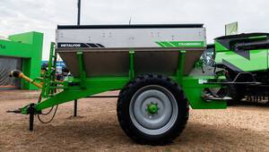 Fertilizadora Metalfor FSA 6000 H con Balanza y Controlador AG 9500 PRO