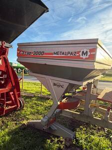 Fertilizadora Metalpaz F-3 de 3000 lts