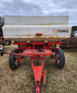 FERTILIZADORA YOMEL 2822 A BIDISCO BALANCIN