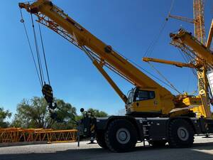Grúa RT XCMG XCR90 90 Ton 2026