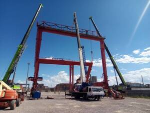 Grúa Sobre Camión Camión Tadano Gt600Ex 60 Ton 2013